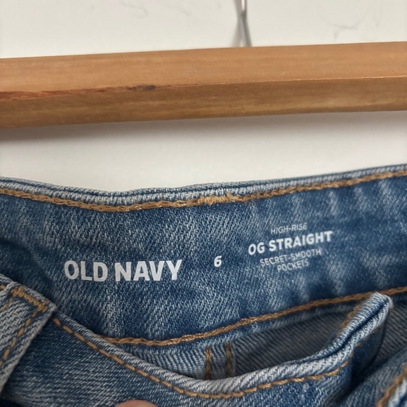 NWT Old Navy High Waist Denim Shorts - Blue - Picture 2 of 4
